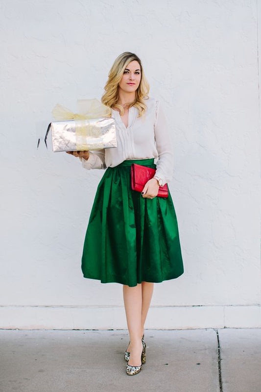 Emerald Green Pleated Short Skirt for Special Occasions