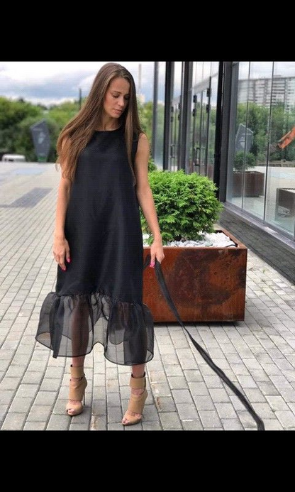 Elegant Black Sleeveless Organza Midi Dress with Slip