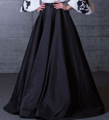 Elegant Long Black Flared Skirt for Timeless Style and Versatility