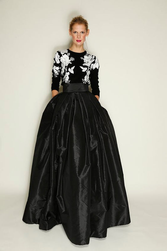 Stylish Black Taffeta Maxi Skirt – Pleated and Long for a Refined Look