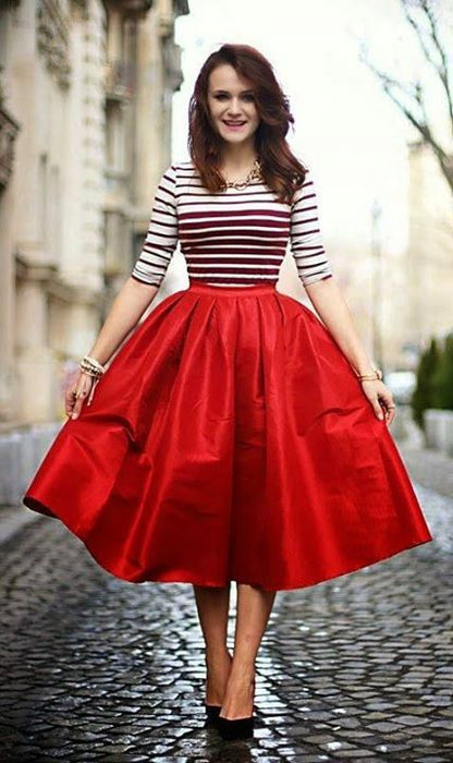 Fashionable Red High Waist Pleated Skirt – Elegant and Versatile