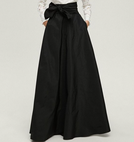 Stylish Long Black Maxi Skirt in Taffeta – Bow Tie Feature for Added Elegance